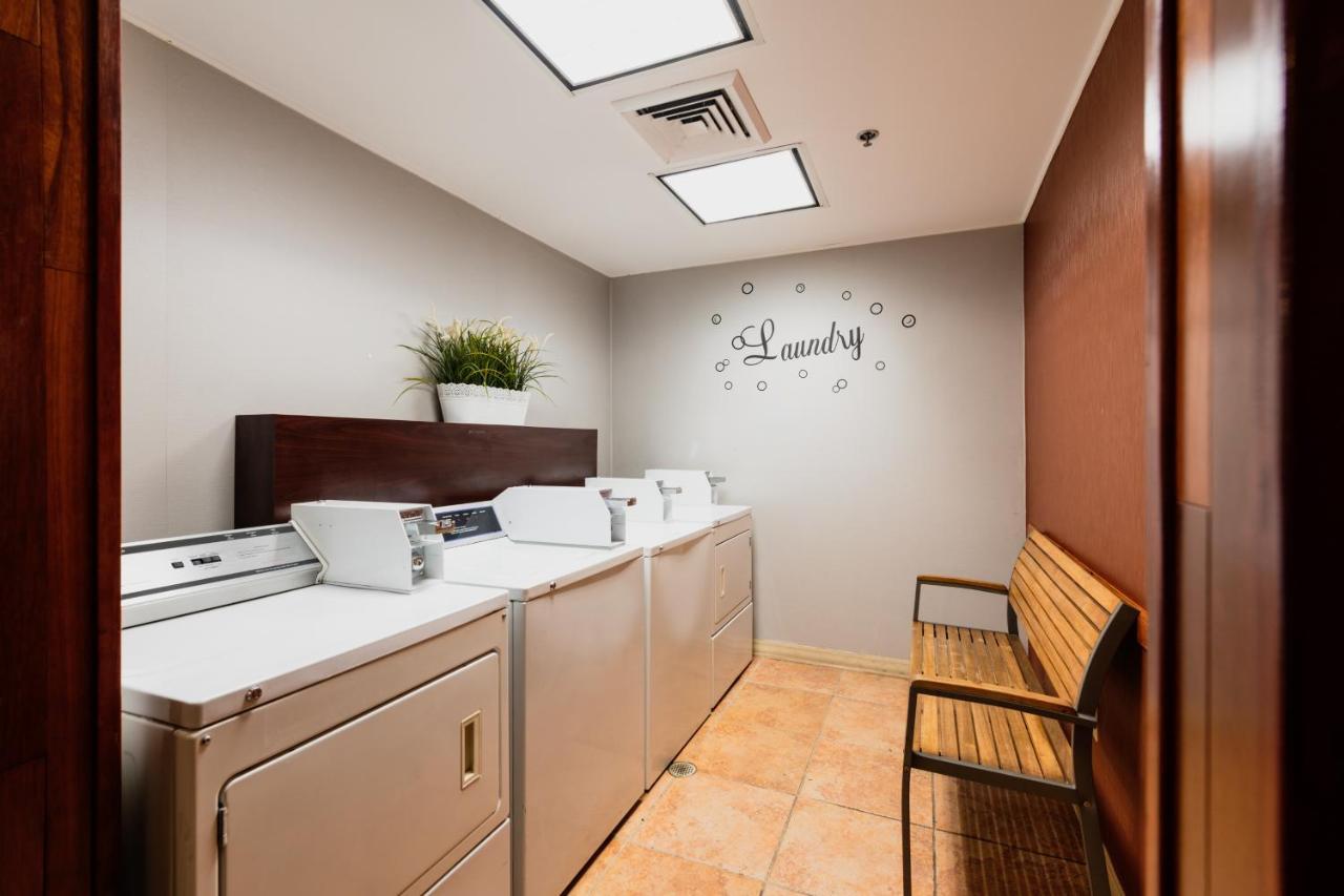 Hotel Crowne Plaza Newark Airport By Ihg Elizabeth Exterior foto